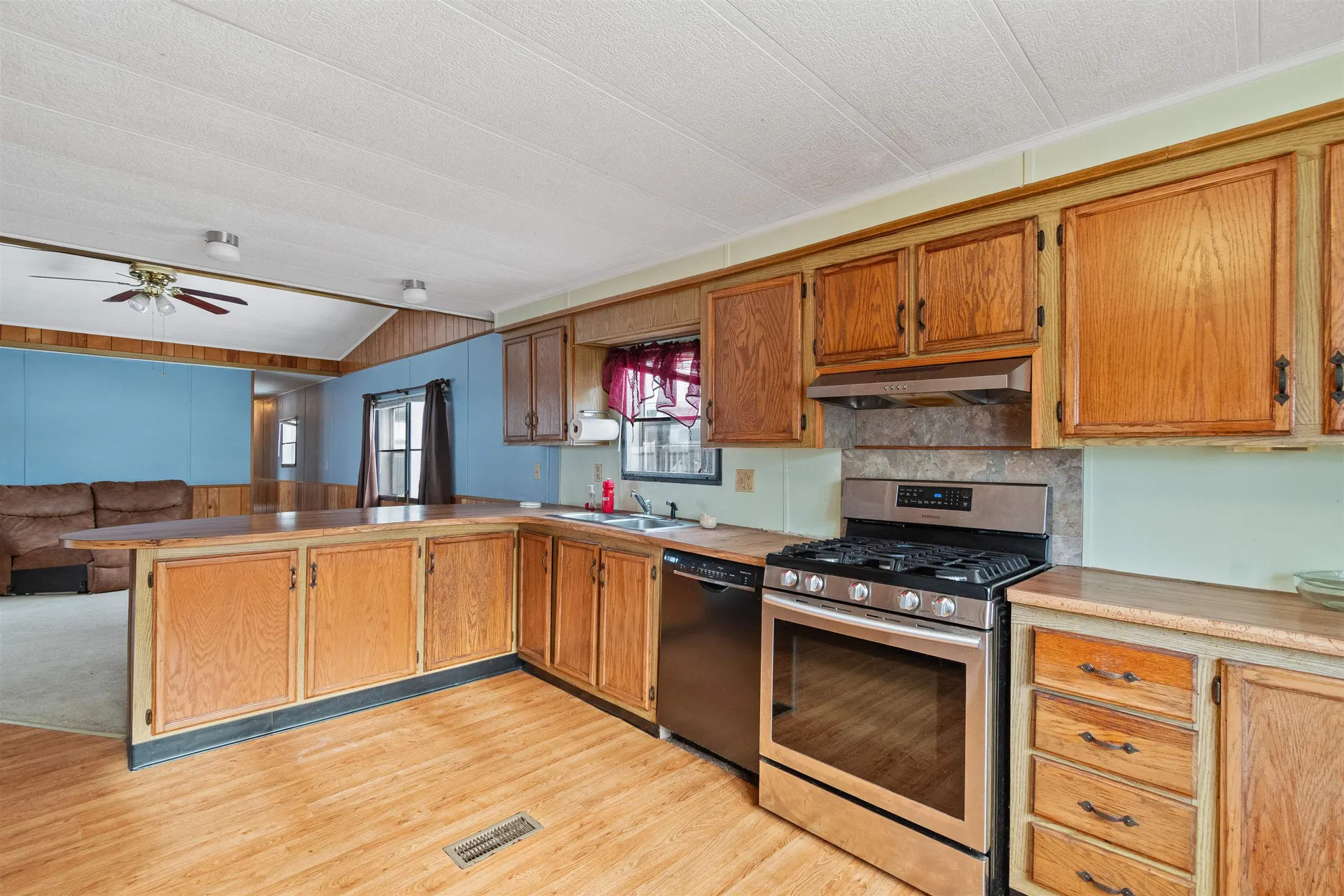 363 Penny Lane Shelburne VT 05482