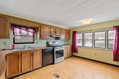 363 Penny Lane Shelburne VT 05482