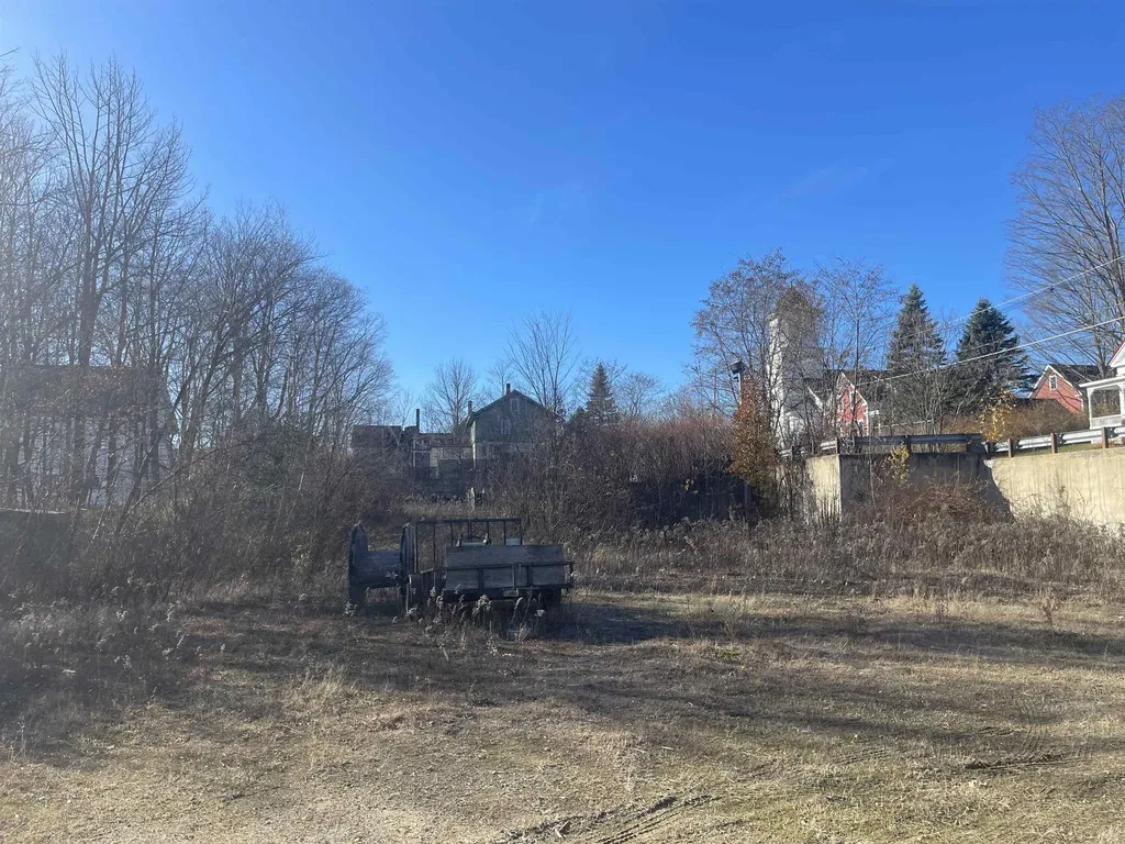 12, 30, Tbd, Tb Grove Street Farmington NH 03835