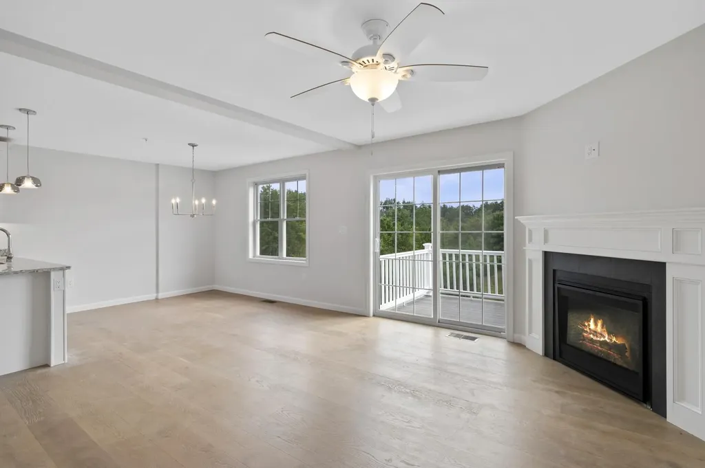 3 Autumn Lane Raymond NH 03077