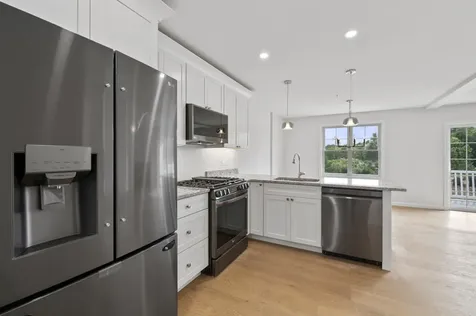 3 Autumn Lane Raymond NH 03077