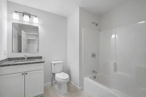 3 Autumn Lane Raymond NH 03077