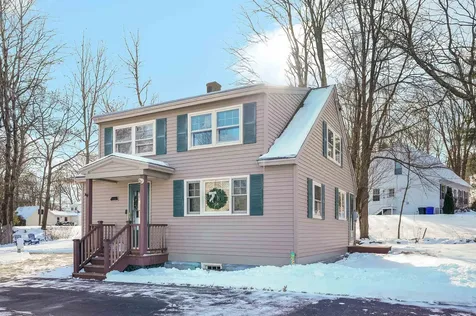 31 Libbey Street Goffstown NH 03102