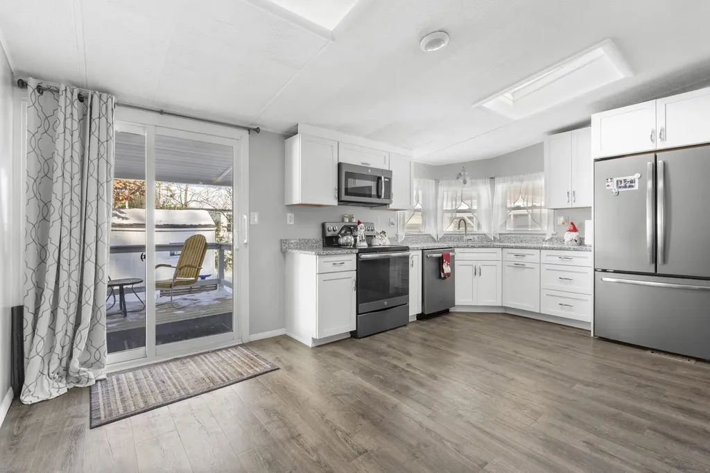 73 River Ledge Drive Goffstown NH 03045