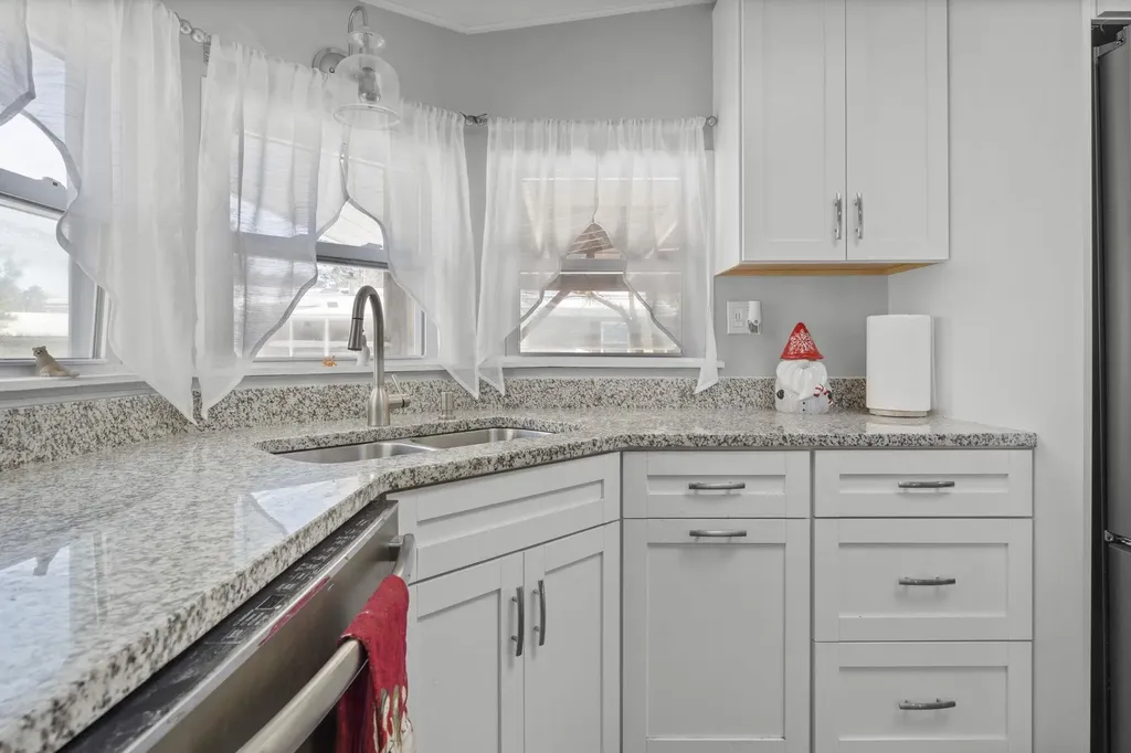 73 River Ledge Drive Goffstown NH 03045