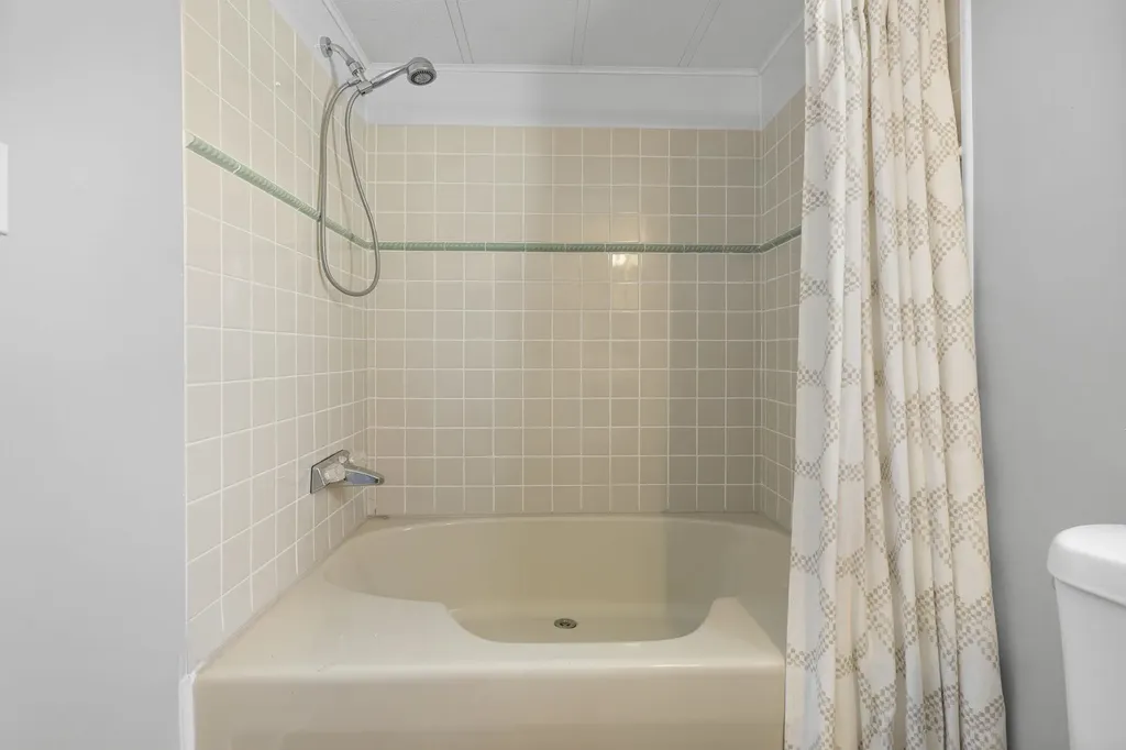 73 River Ledge Drive Goffstown NH 03045