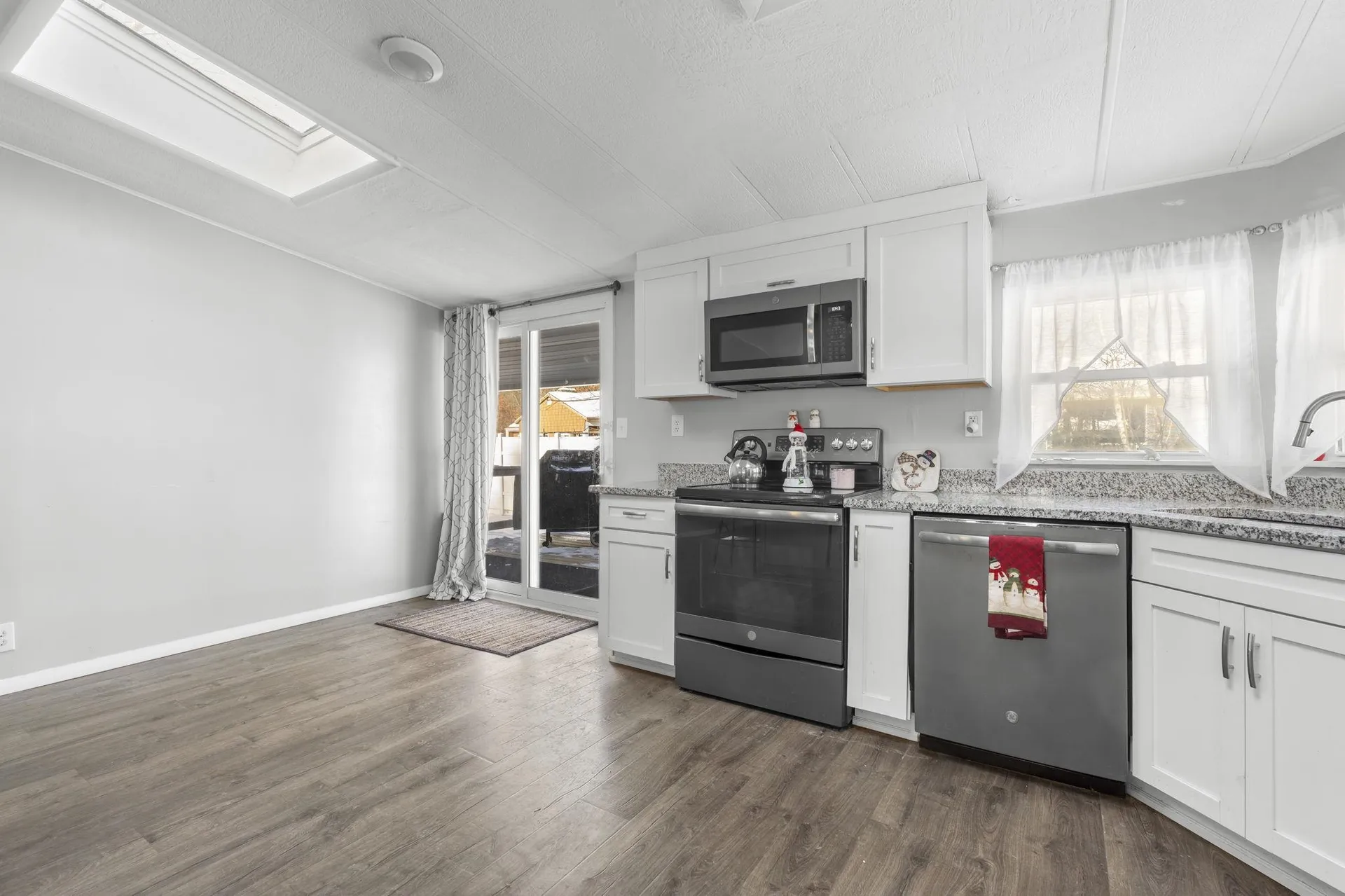 73 River Ledge Drive Goffstown NH 03045