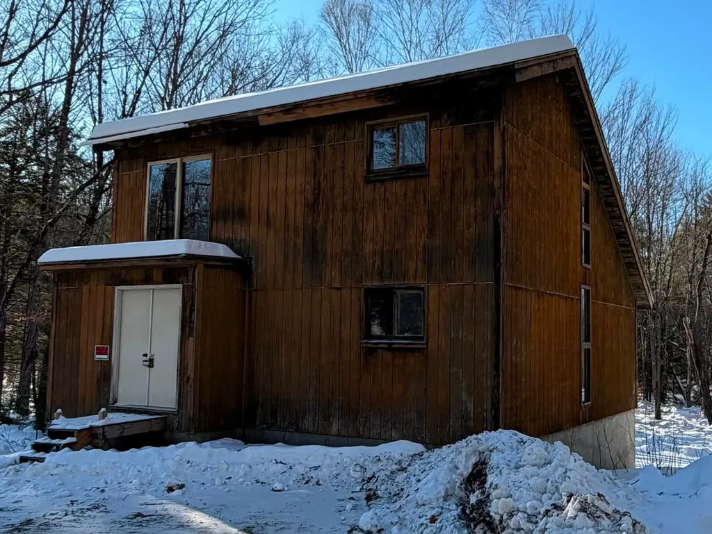 27 Island Drive Madison NH 03849