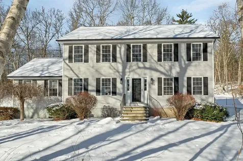 46 Goodhue Road Derry NH 03038
