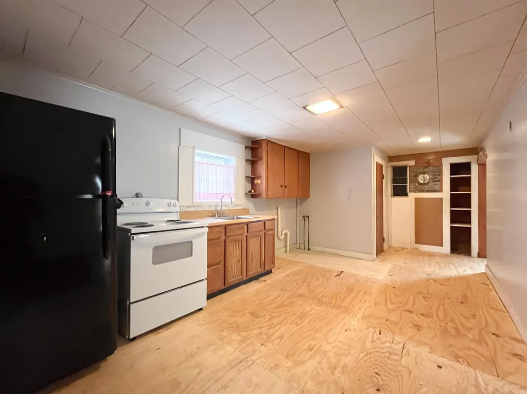 113 Meadow Street Littleton NH 03561