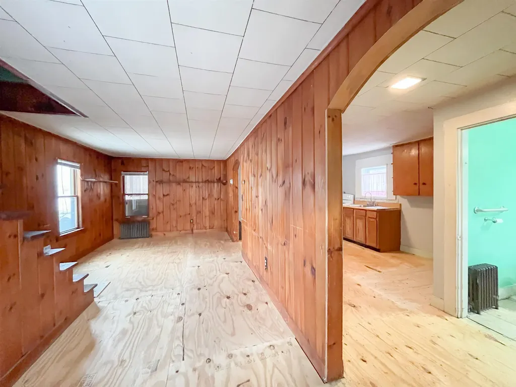 113 Meadow Street Littleton NH 03561