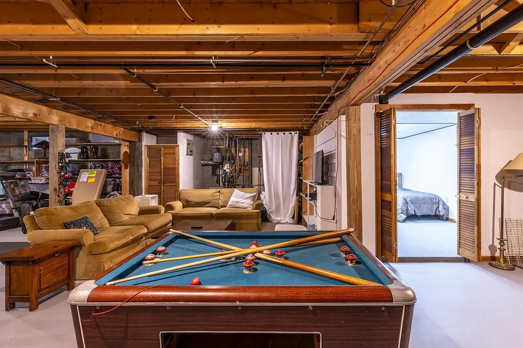 5 Linscott Road Winhall VT 05340