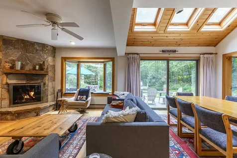 5 Linscott Road Winhall VT 05340