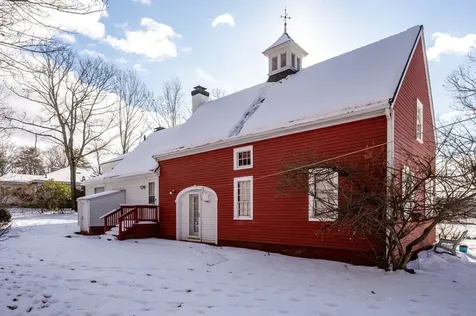 42 Rochester Hill Road Rochester NH 03867