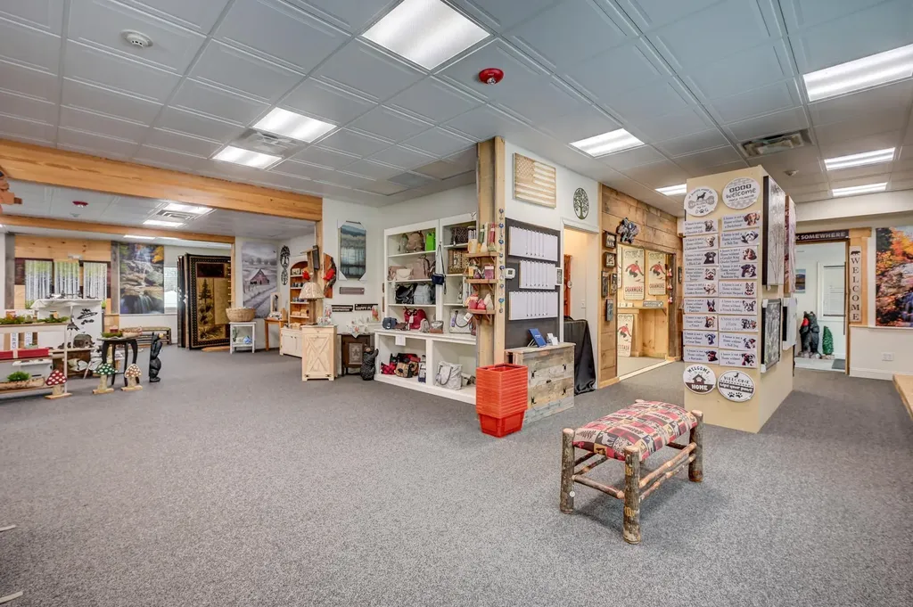 14 Washington Street Conway NH 03818