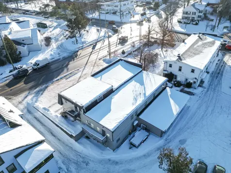 14 Washington Street Conway NH 03818