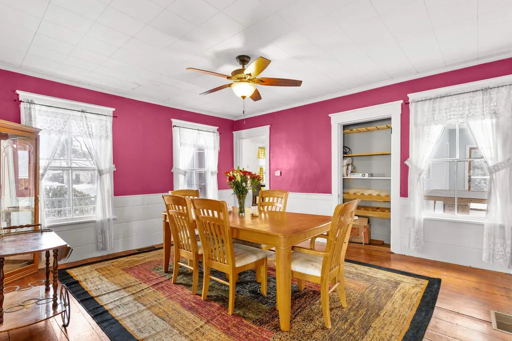 12 S Mast Street Goffstown NH 03045