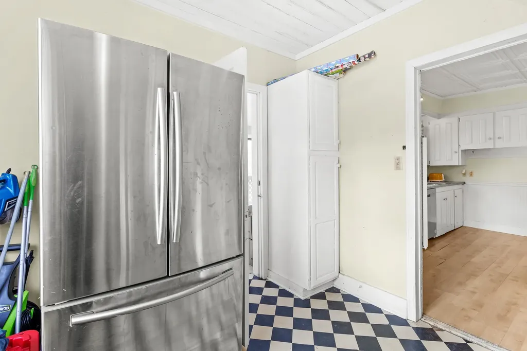 12 S Mast Street Goffstown NH 03045