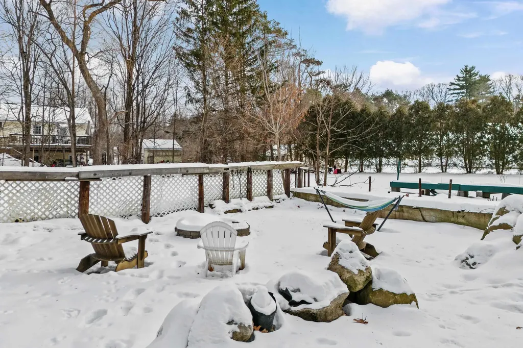 12 S Mast Street Goffstown NH 03045