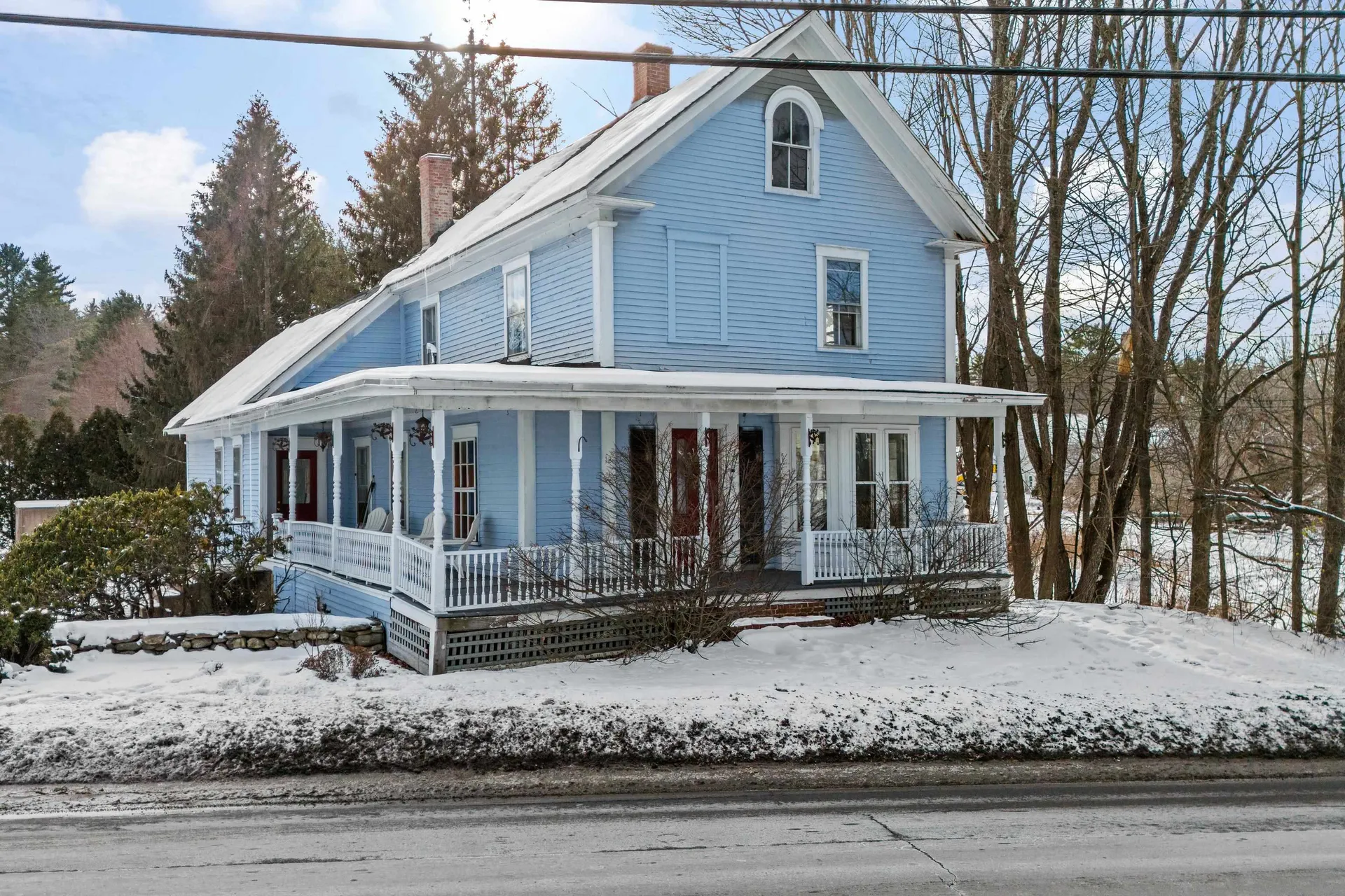 12 S Mast Street Goffstown NH 03045