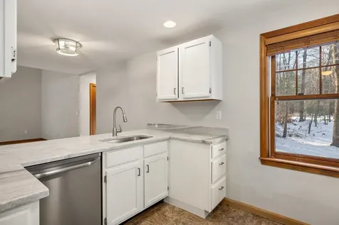 3 Montrose Drive Stratham NH 03885