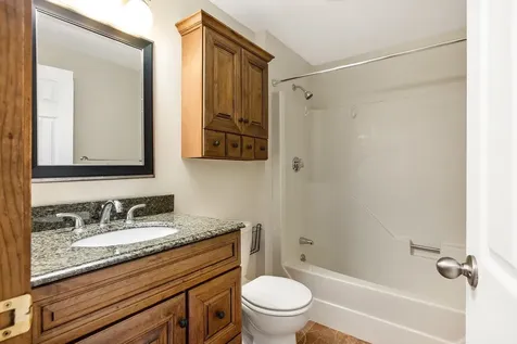 3 Montrose Drive Stratham NH 03885