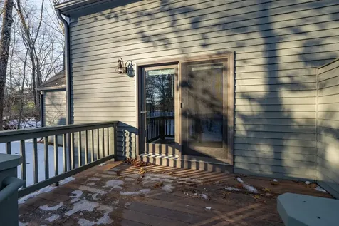 3 Montrose Drive Stratham NH 03885