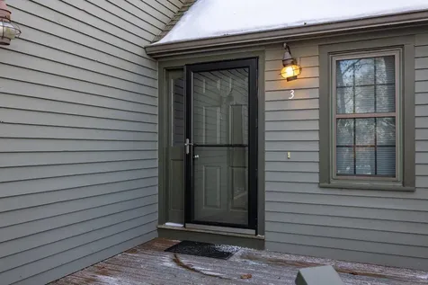 3 Montrose Drive Stratham NH 03885