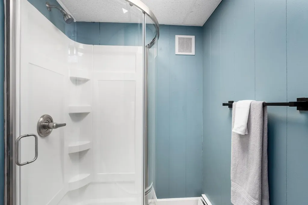 1639 Main Street Dublin NH 03444