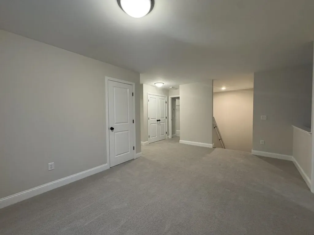 19 Daniel Drive South Burlington VT 05403