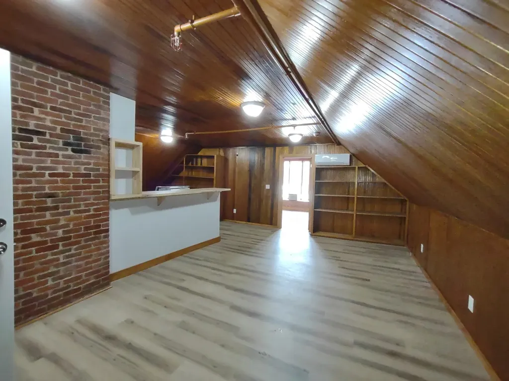 109 Pleasant Street Claremont NH 03743