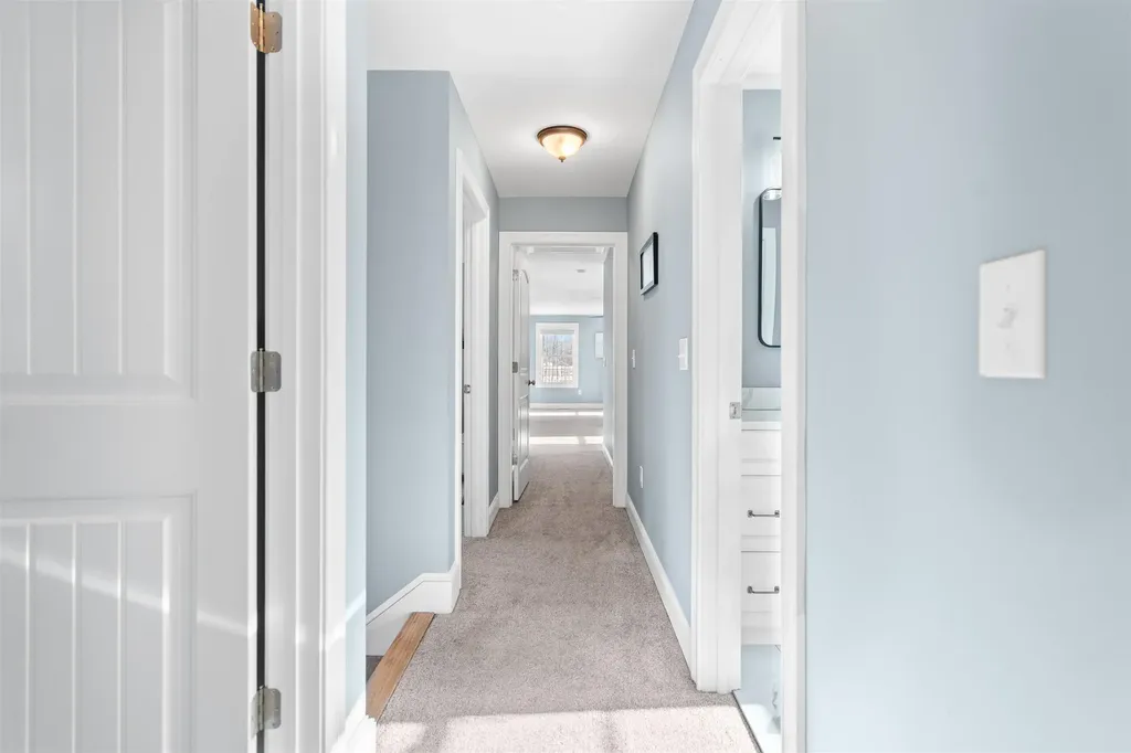 78 Back Road Danville NH 03819