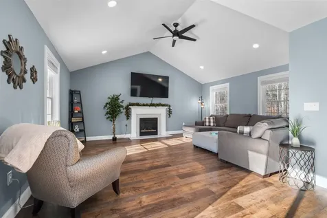 78 Back Road Danville NH 03819