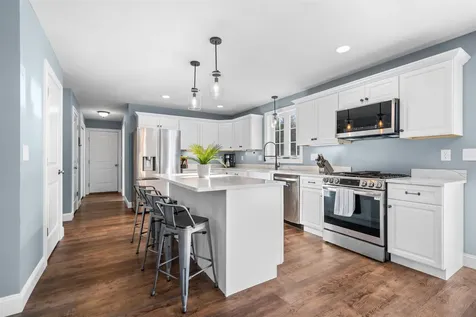 78 Back Road Danville NH 03819