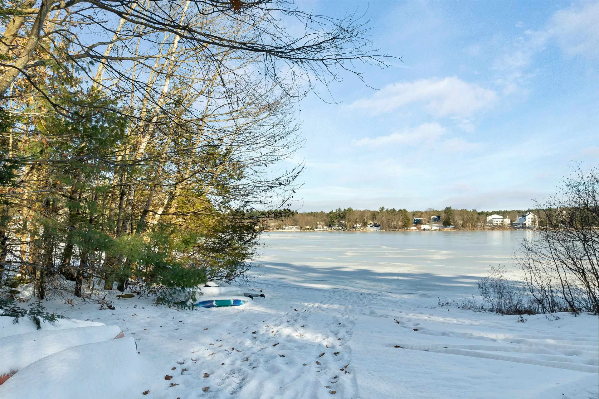 26 Oak Street Northwood NH 03261