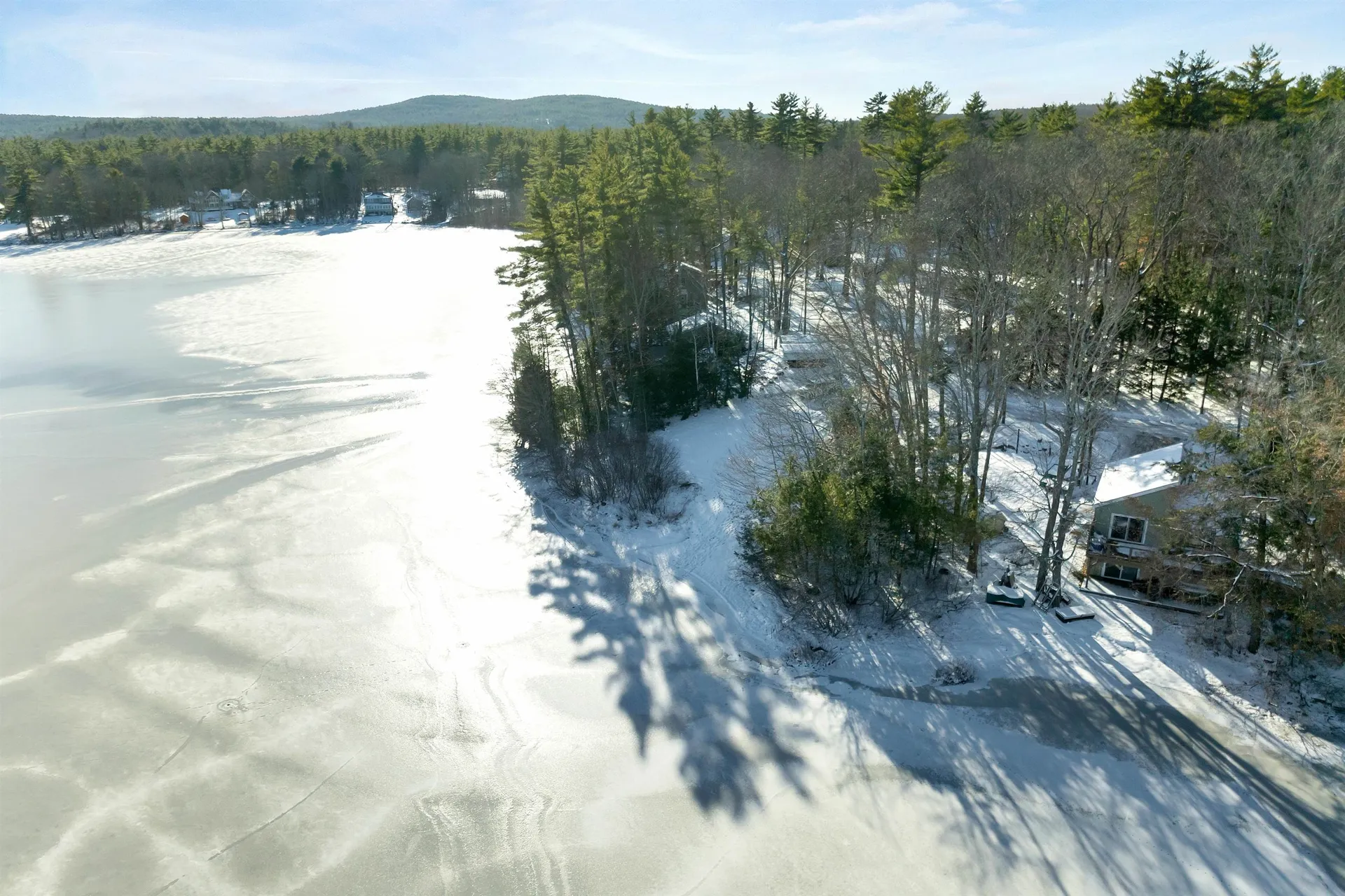 26 Oak Street Northwood NH 03261