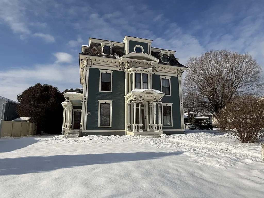 79 Pine Street Rutland City VT 05701