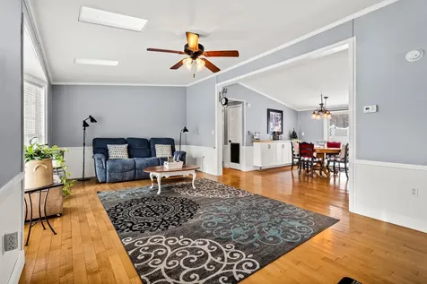17 Lilac Court Raymond NH 03077