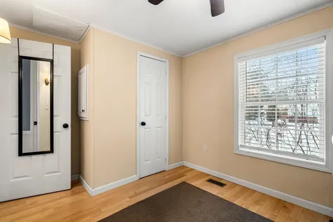17 Lilac Court Raymond NH 03077