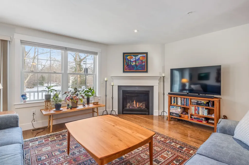 69 Main Street Exeter NH 03883