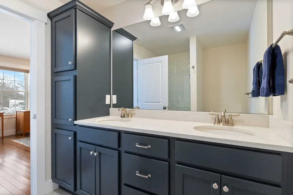 69 Main Street Exeter NH 03883