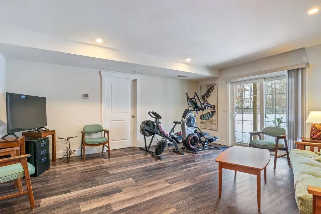 69 Main Street Exeter NH 03883