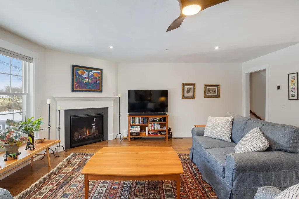 69 Main Street Exeter NH 03883