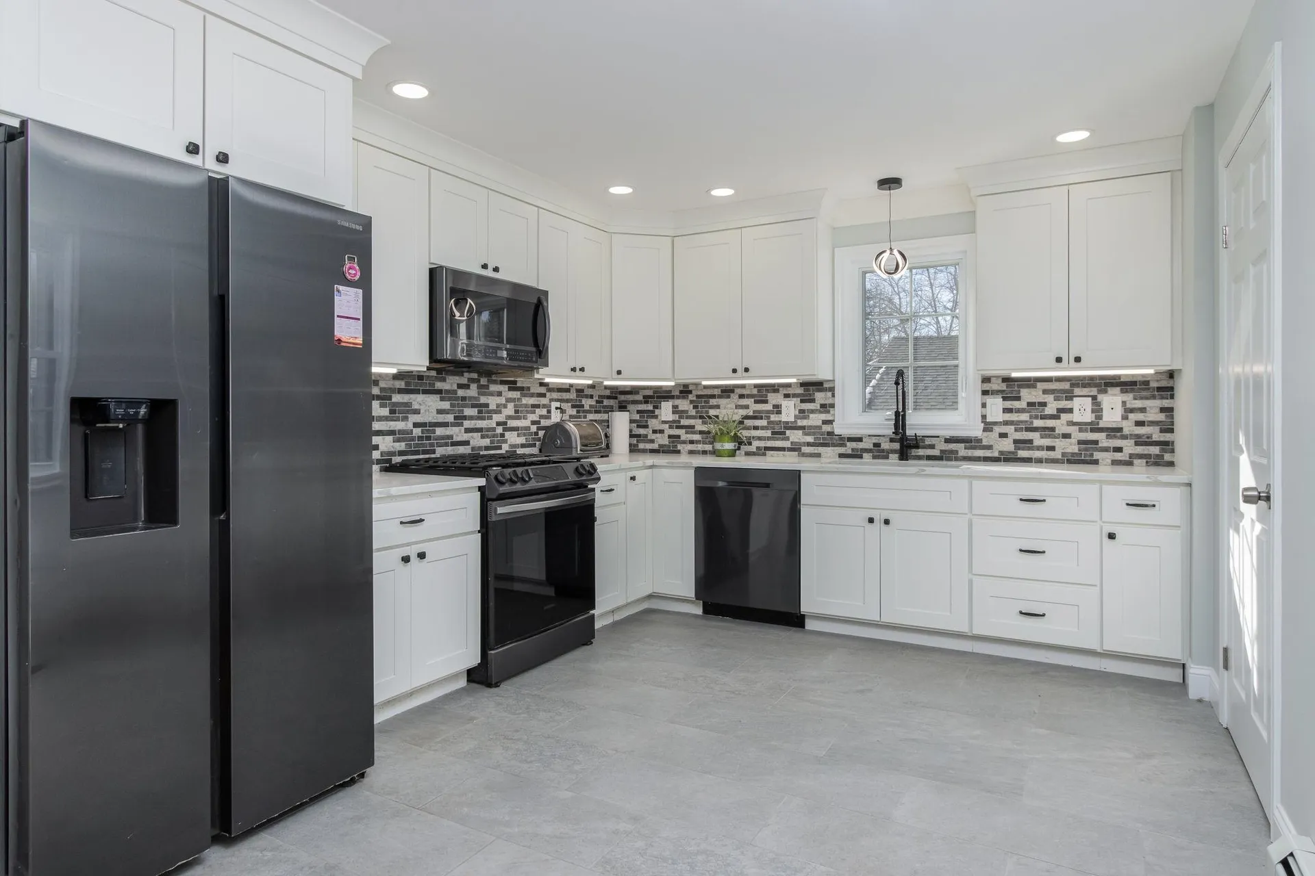 17 Trues Parkway Sandown NH 03873