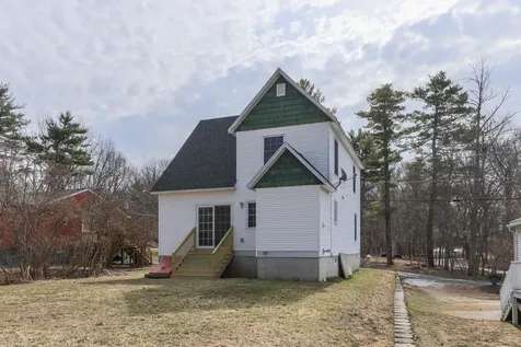 17 Trues Parkway Sandown NH 03873