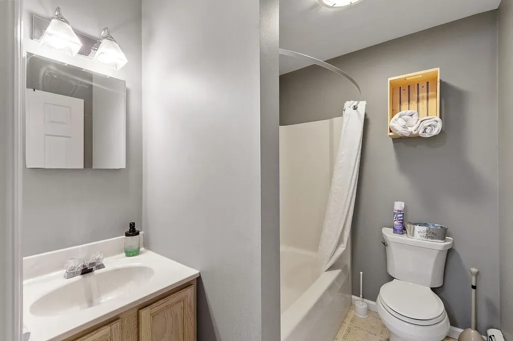 85 Pierce Road Fitzwilliam NH 03447