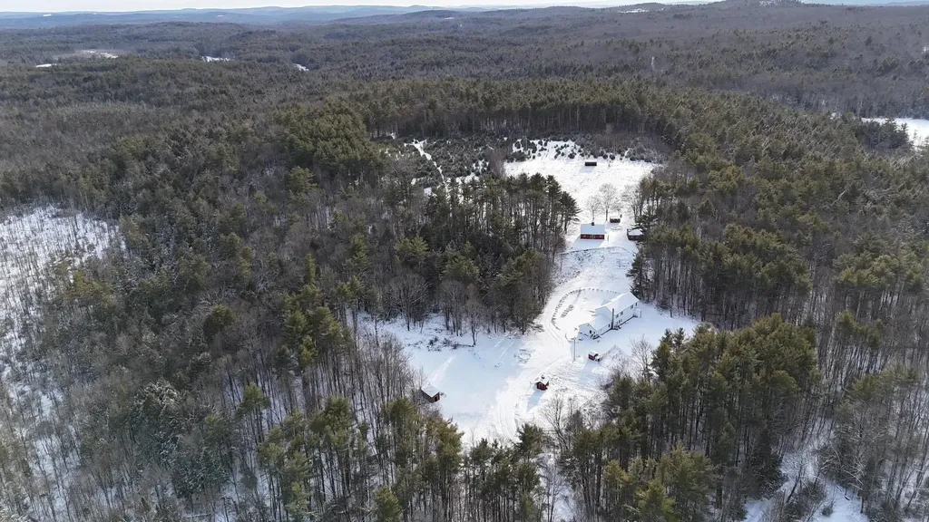 85 Pierce Road Fitzwilliam NH 03447