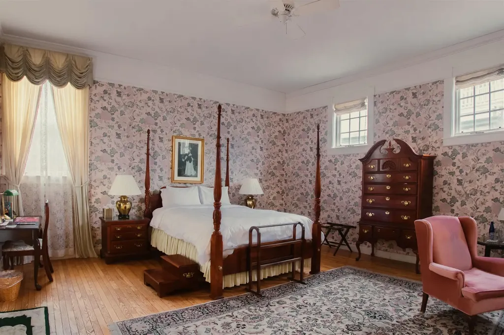 124 Elm Street Bennington VT 05201