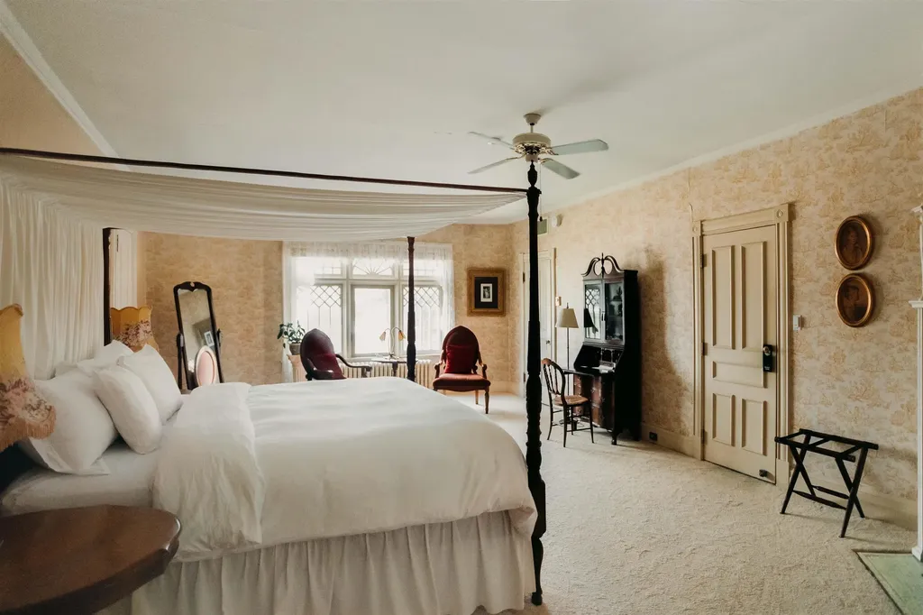 124 Elm Street Bennington VT 05201