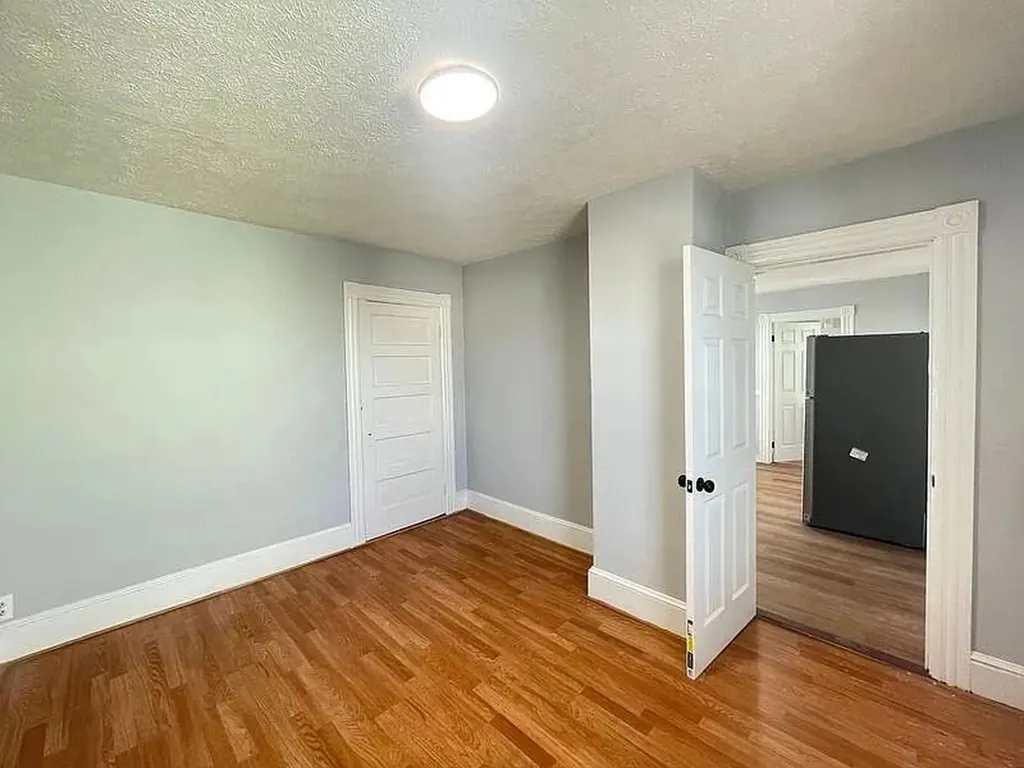 231 Laurel Street Manchester NH 03103